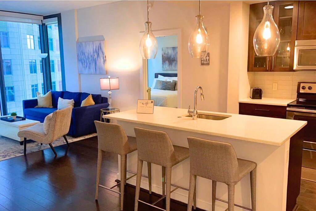 The Luxe -highrise, Balcony, Year-round Pool, View! Atlanta