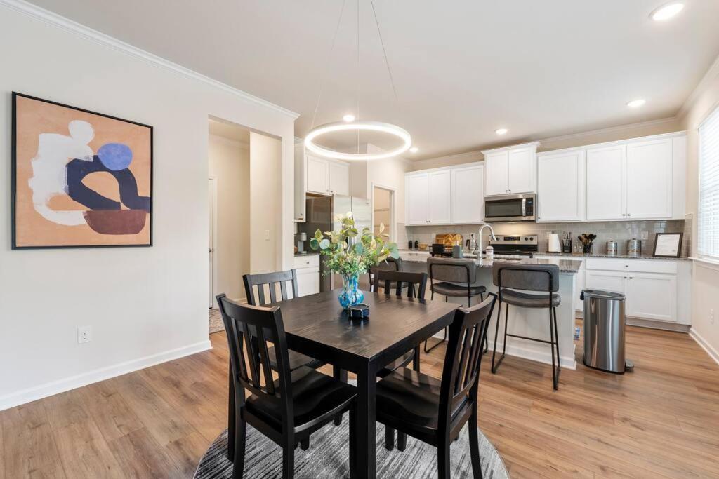 Brand New Modern House! 10min From Atl Airport *