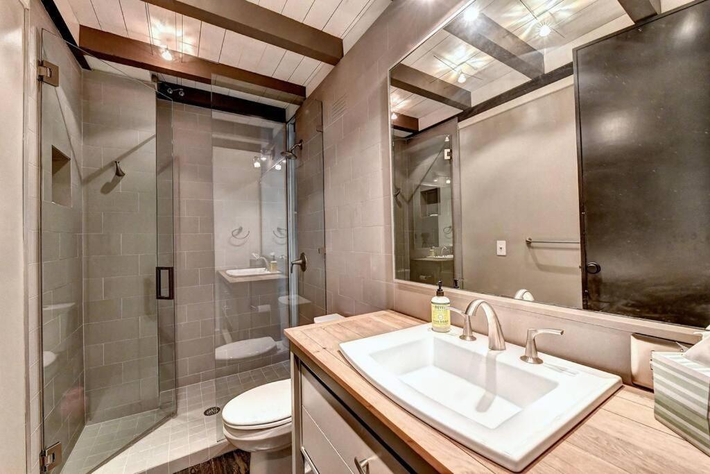Holiday home Modern In Heart Of The City- Sleeps 12