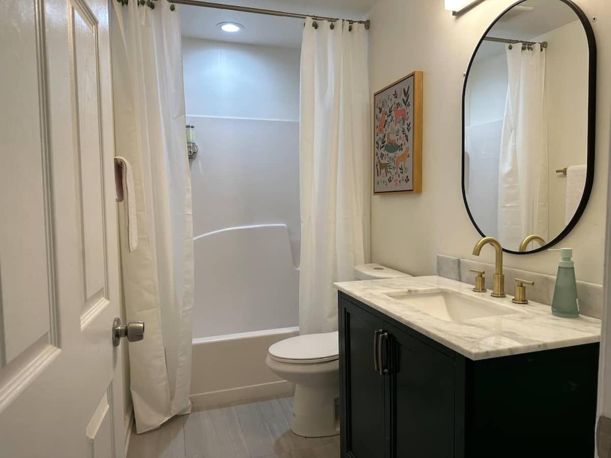 Vine - Duplex - 3 Mins From Gwcc & Mercedes- Benz Stadium Apartment Atlanta