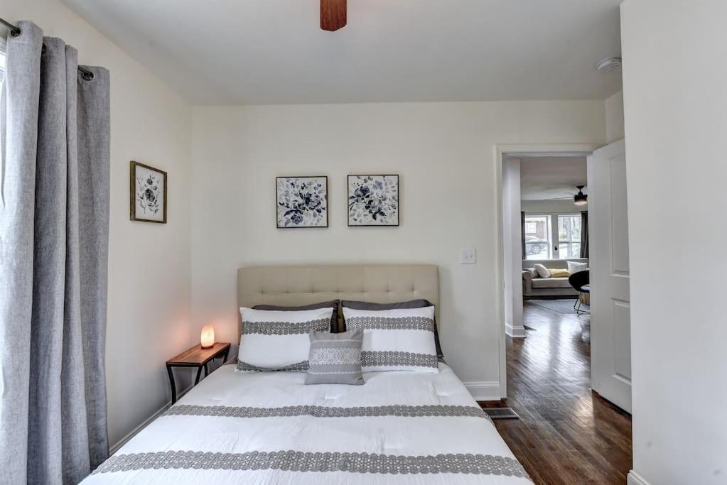 New In Midtown- Sleeps 11 For Rent In Holiday home