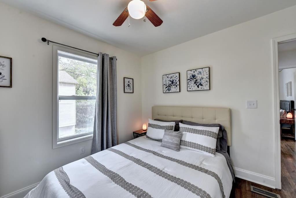 New In Midtown- Sleeps 11 For Rent In *