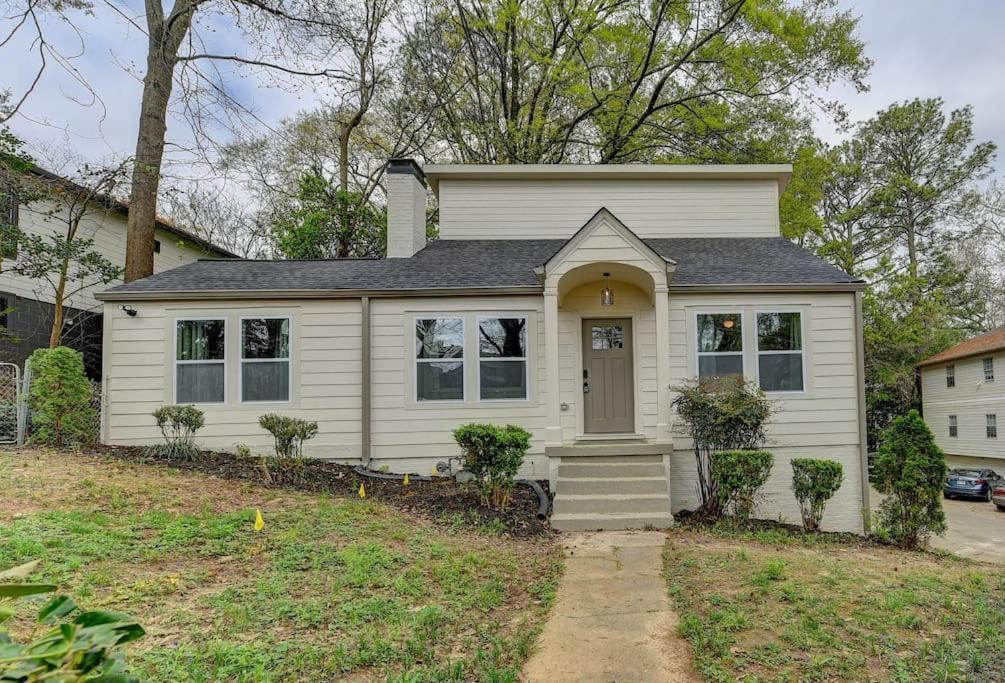 Holiday home New In Midtown- Sleeps 11 For Rent In Atlanta