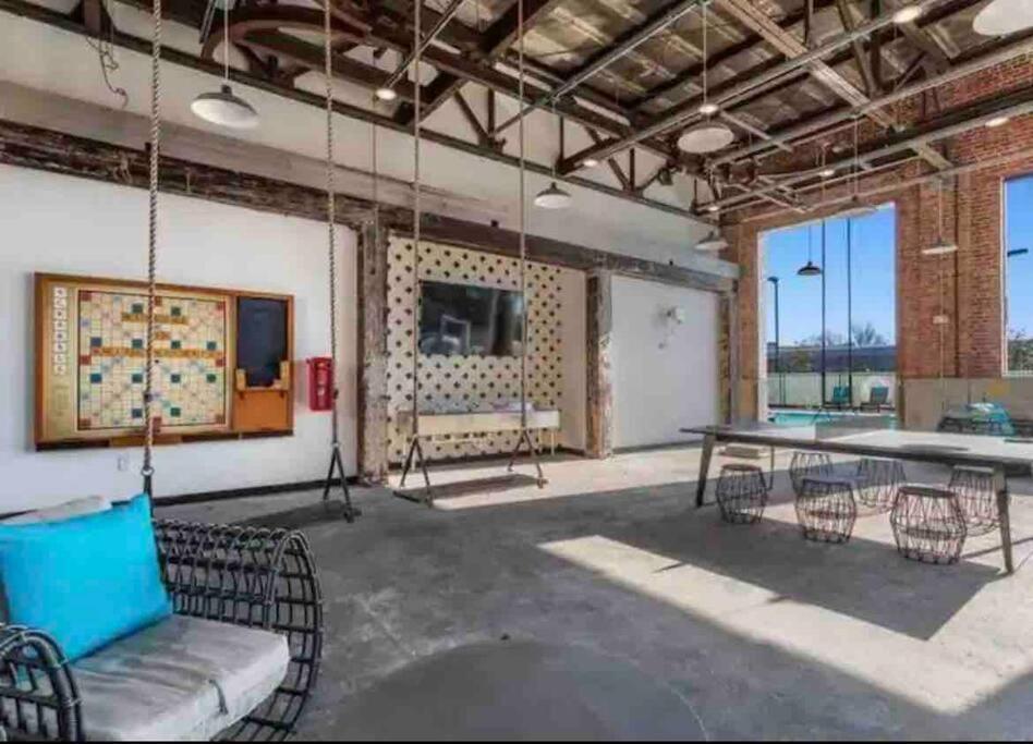 Swanky Atlanta