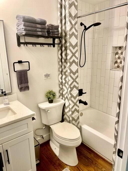 Grove Park- 'newly Renovated' Home- Just Mins From Midtown/downtown Atlanta. * Atlanta
