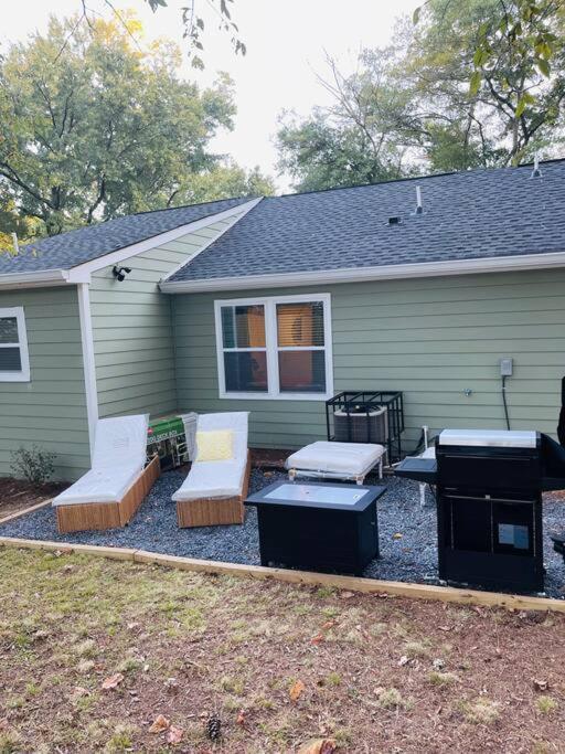 Grove Park- 'newly Renovated' Home- Just Mins From Midtown/downtown Atlanta. *