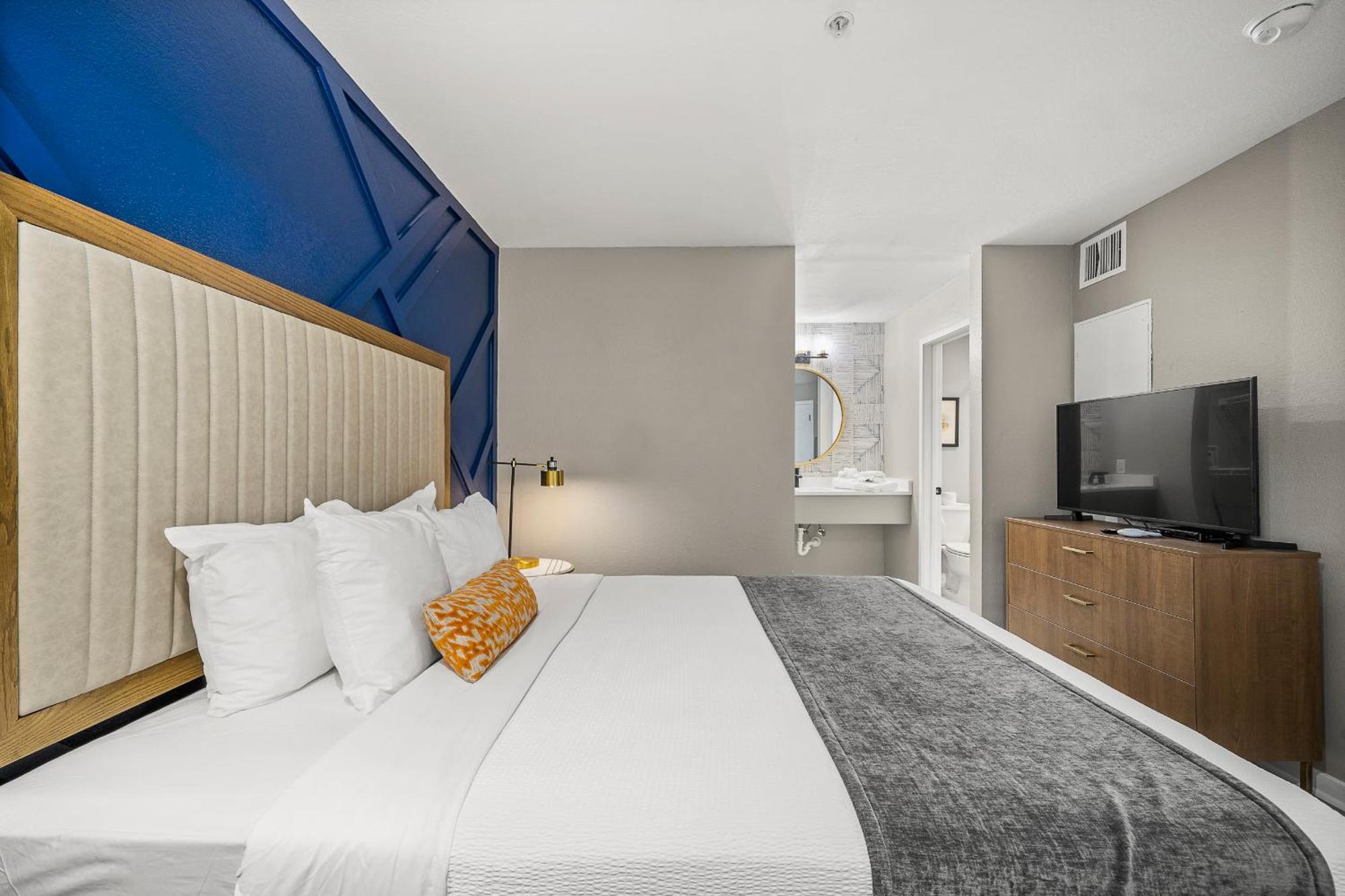 Stylish Buckhead Condo: Your Urban Getaway In * Atlanta