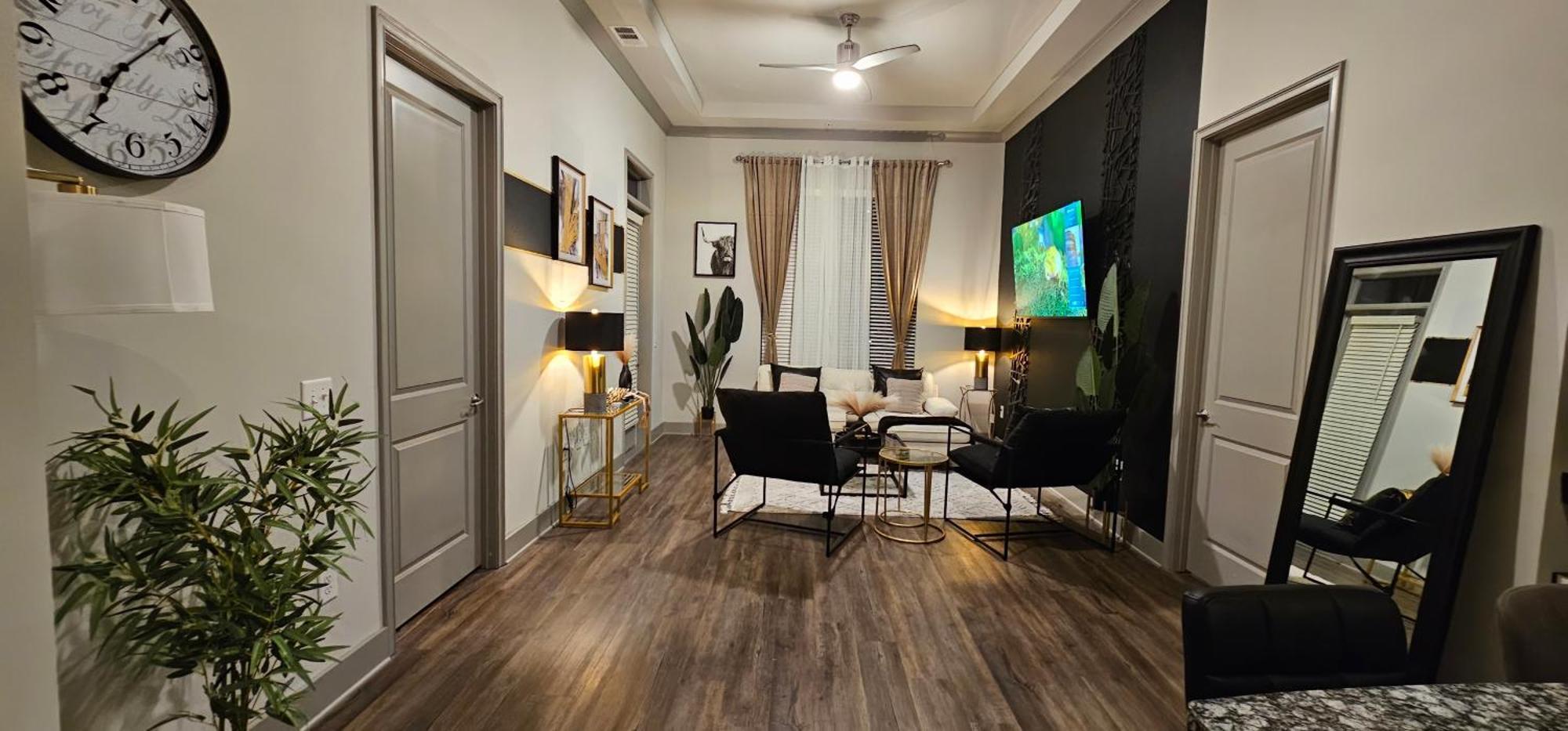 Luxury 2br Apartment *