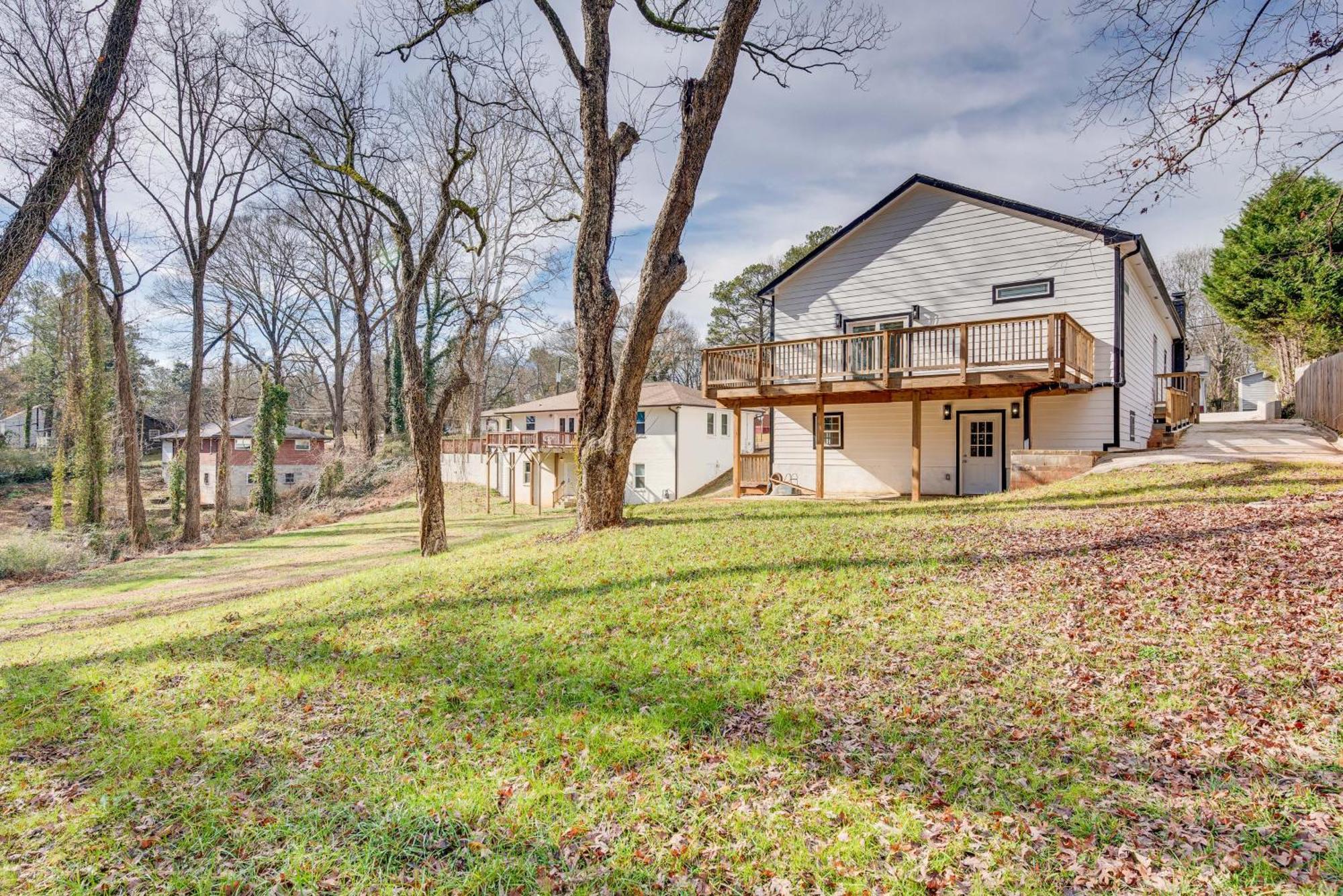Spacious With Deck Less Than 5 Mi To Downtown! Holiday home *