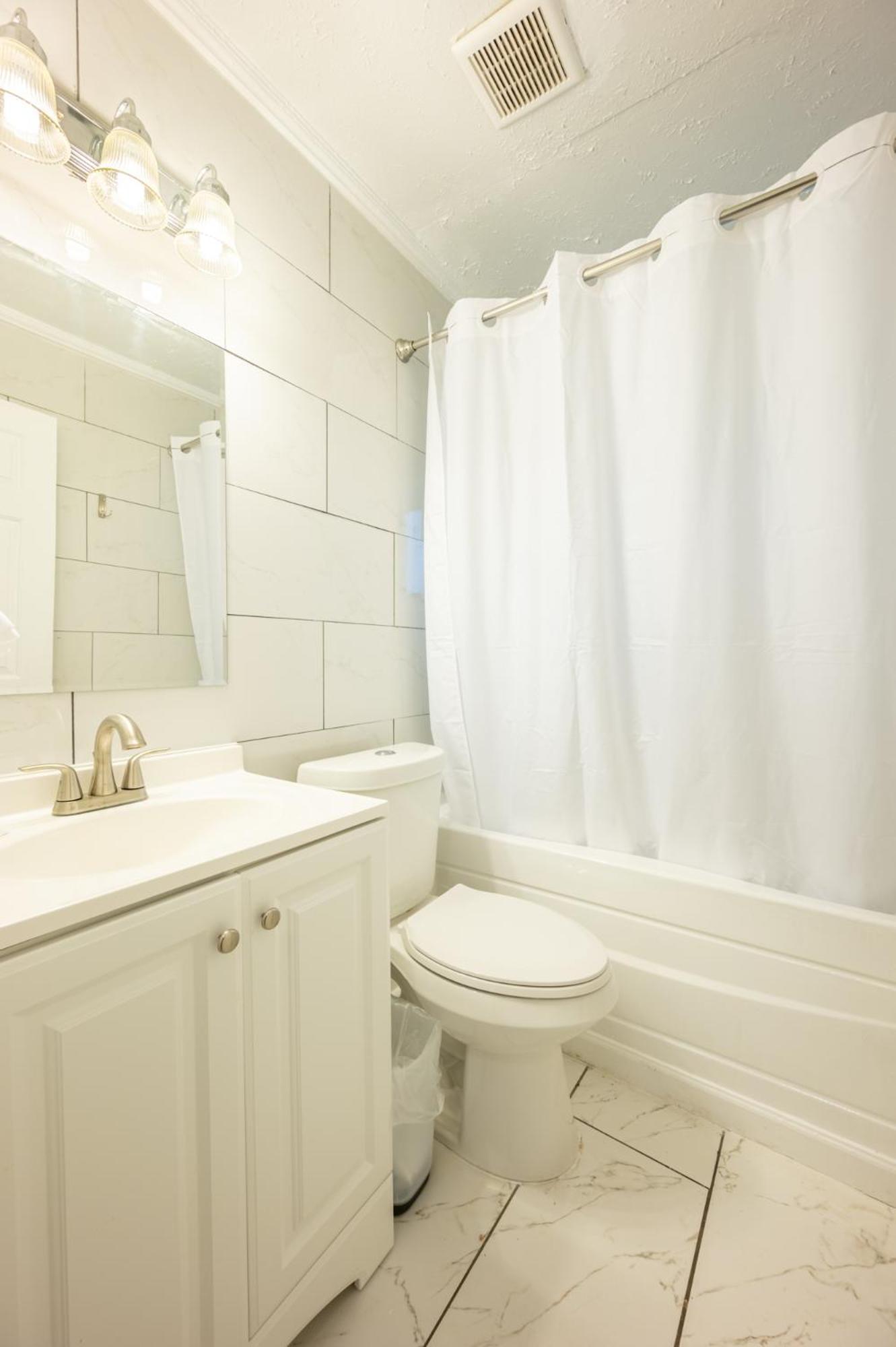 Modern 2 Bedroom Apt Near Mercedes Close To Everything! Apartment Atlanta