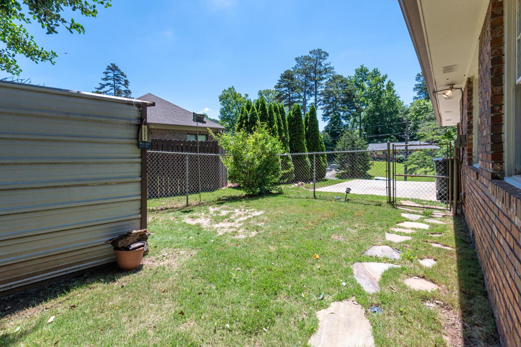 Fully Fenced Rustic Minutes From Truist Park Holiday home *