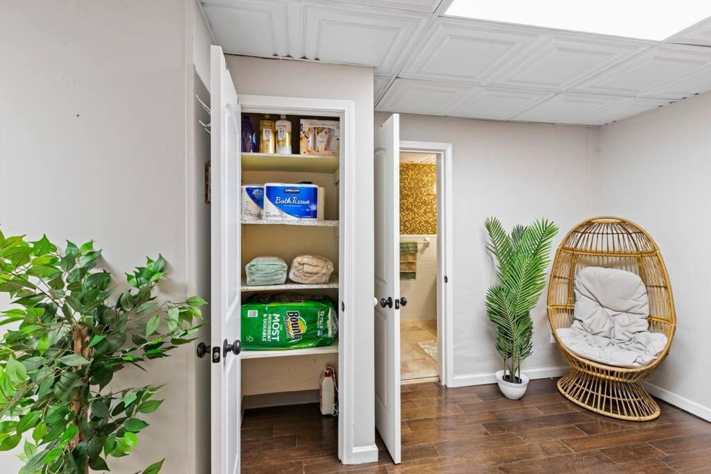 Cozy Buckhead - Great Area, Free Easy Parking, Near Shops And Restaurants Apartment *