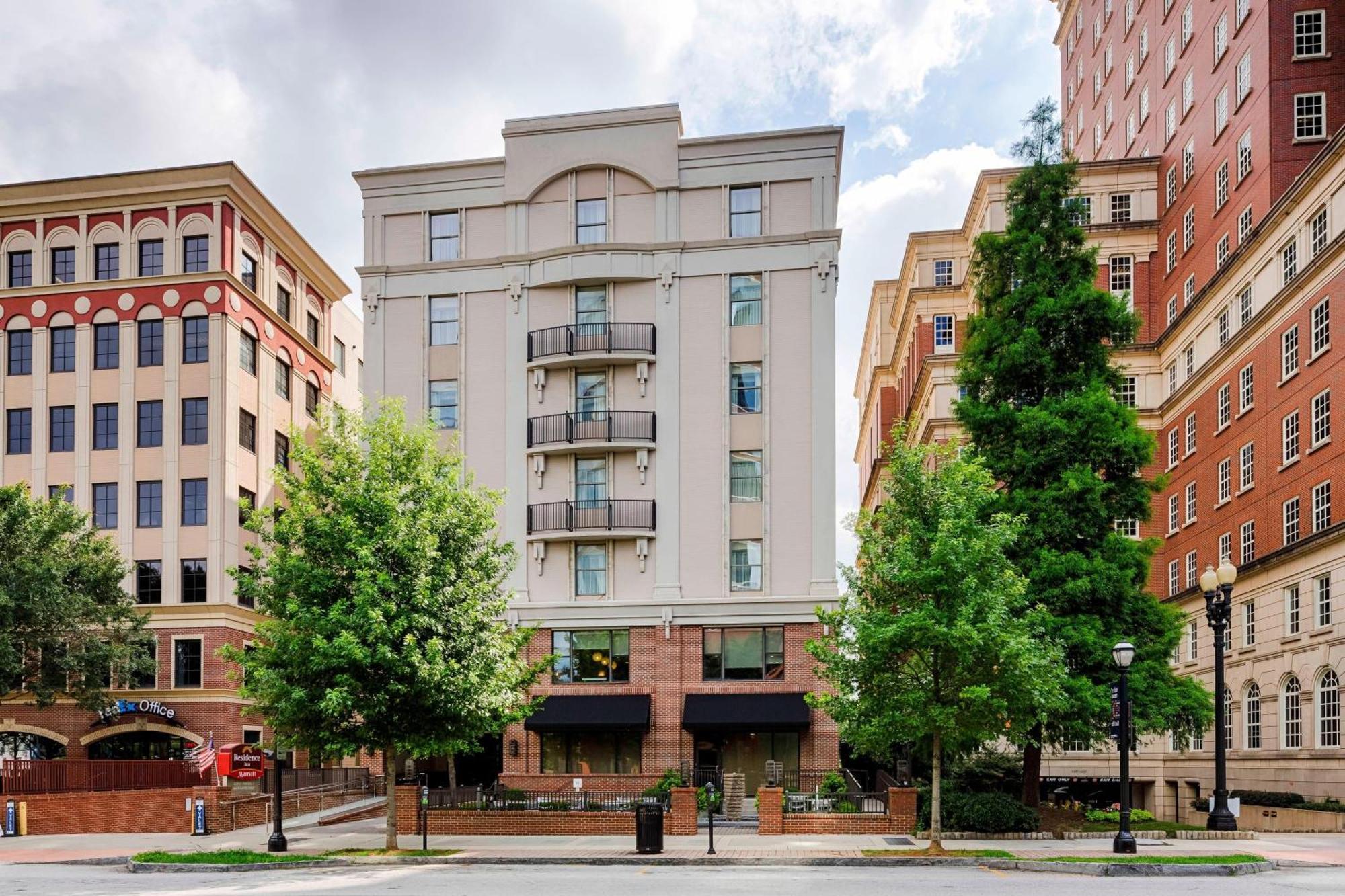 Midtown 17th Street Hotel