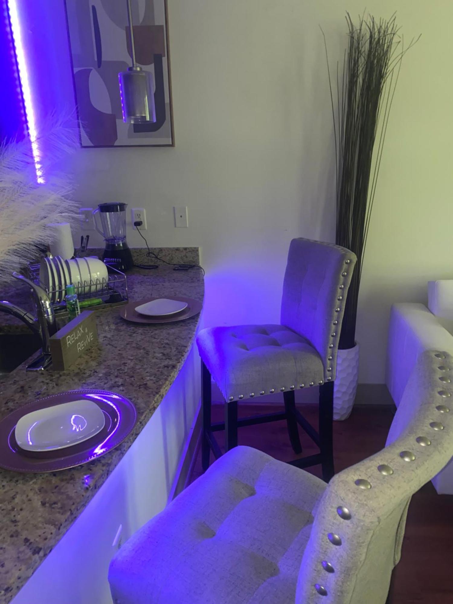 1bd Gorgeous Loft In Buckhead Free Wi-fi, Parking