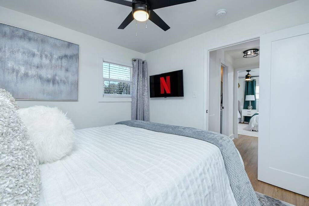 Stylish Getaway Near Atl Airport & Downtown! *