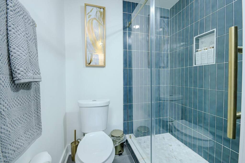 Stylish Getaway Near Atl Airport & Downtown! *