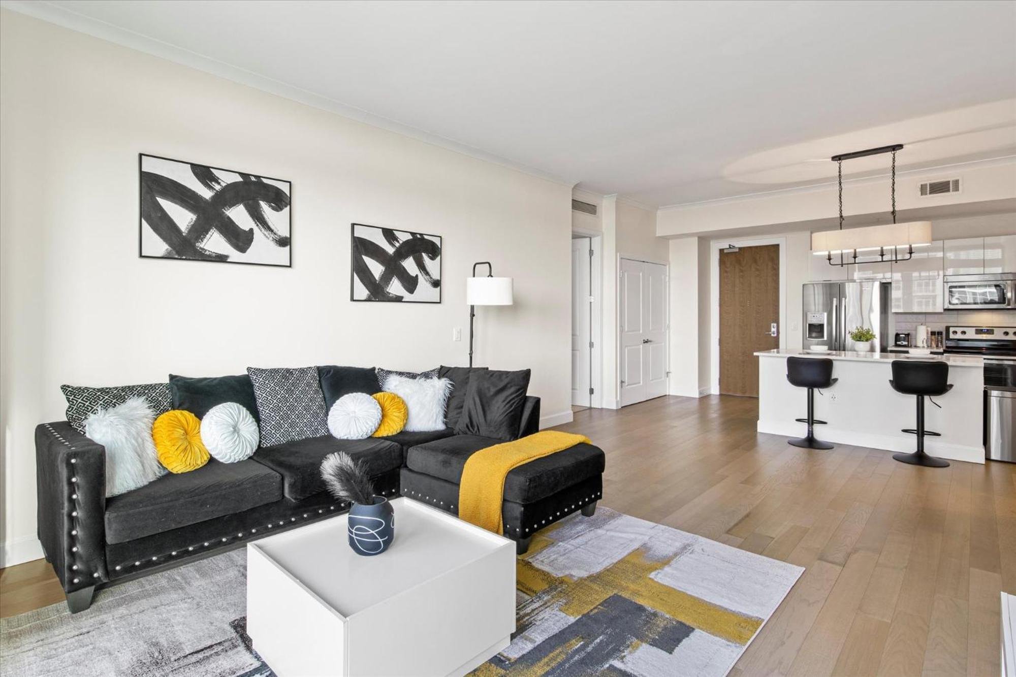 Luxury Living In Buckhead * Atlanta