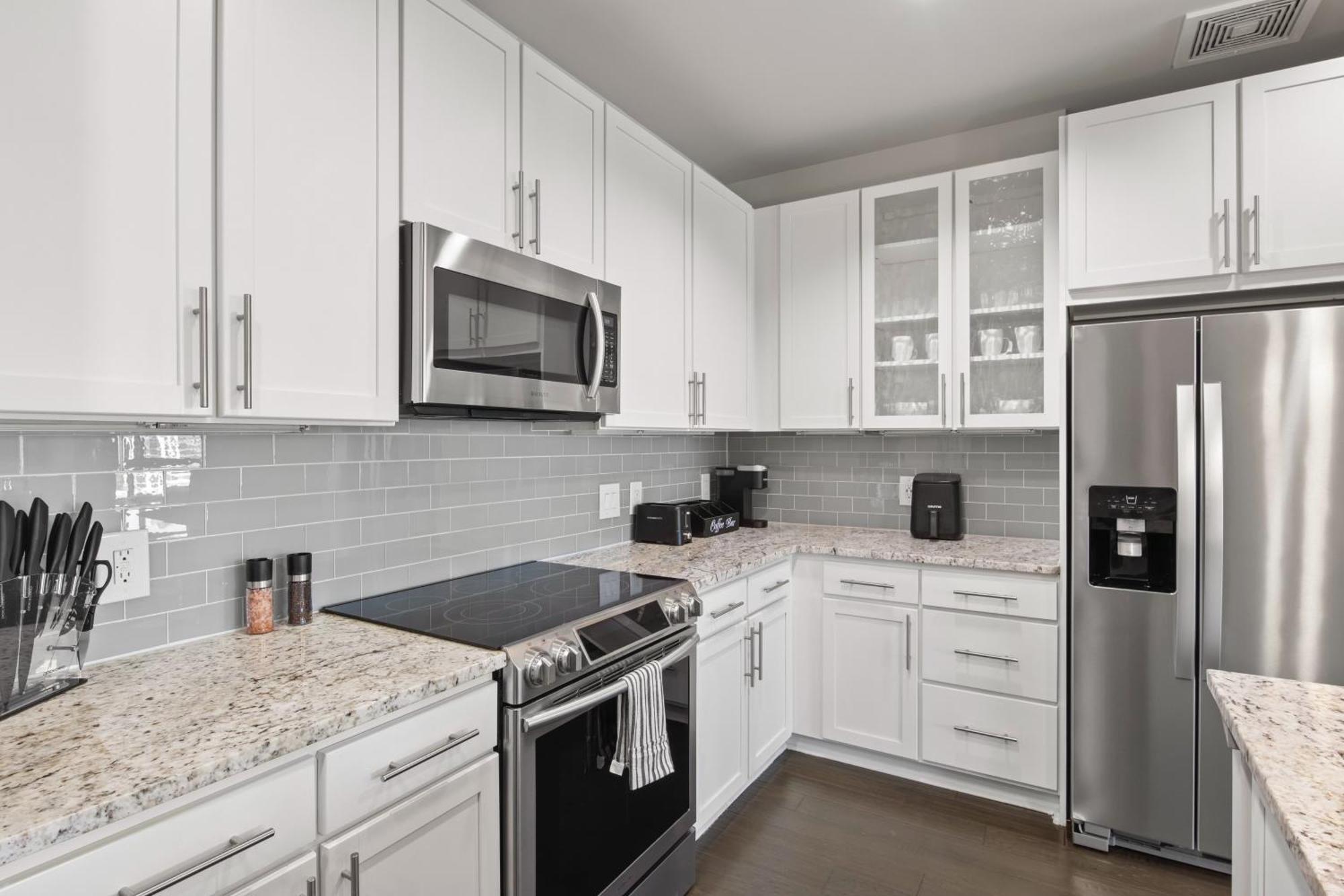 Luxurious Downtown Apartment