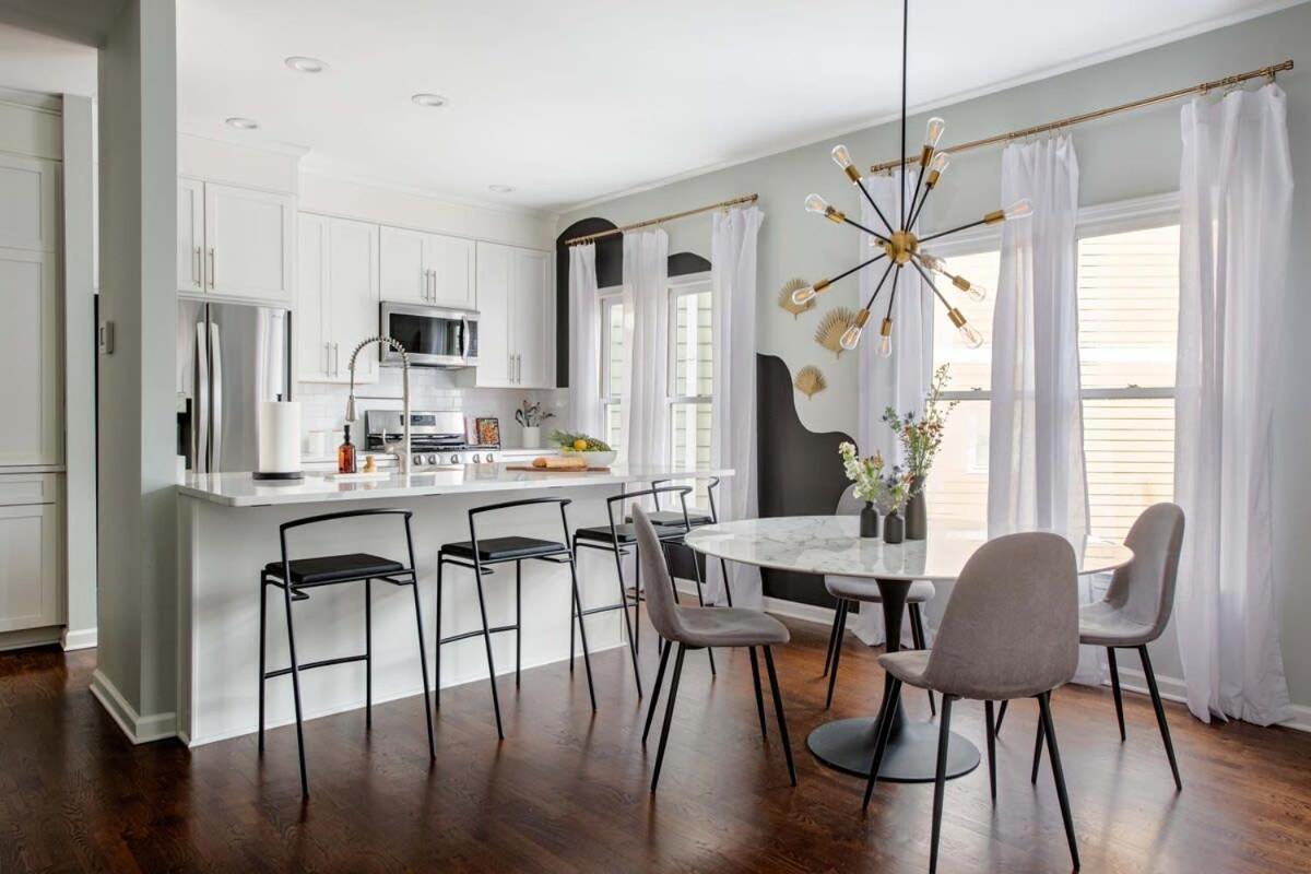 Paint It Black Holiday home *