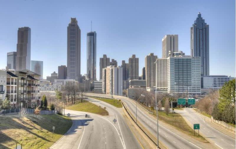 Downtown 2bd Onsite Parking View Lm508