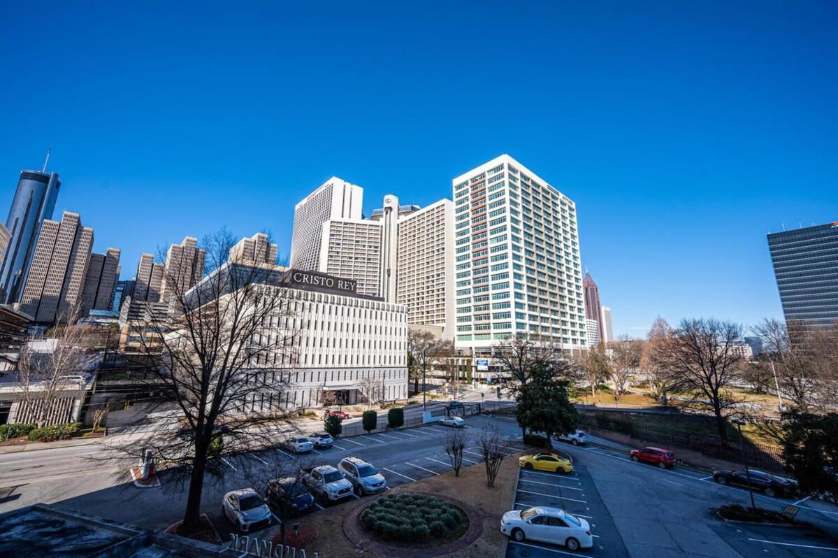 Heart Atl Downtown High Rise 2b2b Lm2206