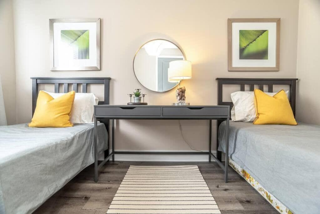 Holiday home Atl Downtown 2br King Bed Free Parking Lm1008 Atlanta