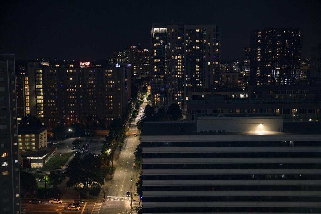 Luxe Skyline Views