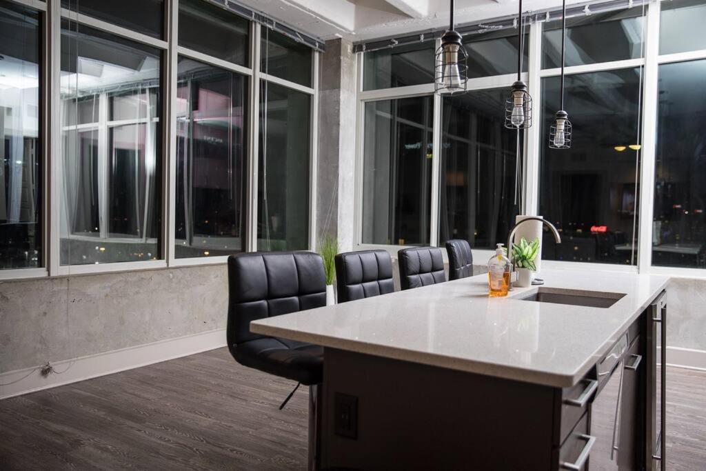 Apartment Luxe Skyline Views Atlanta