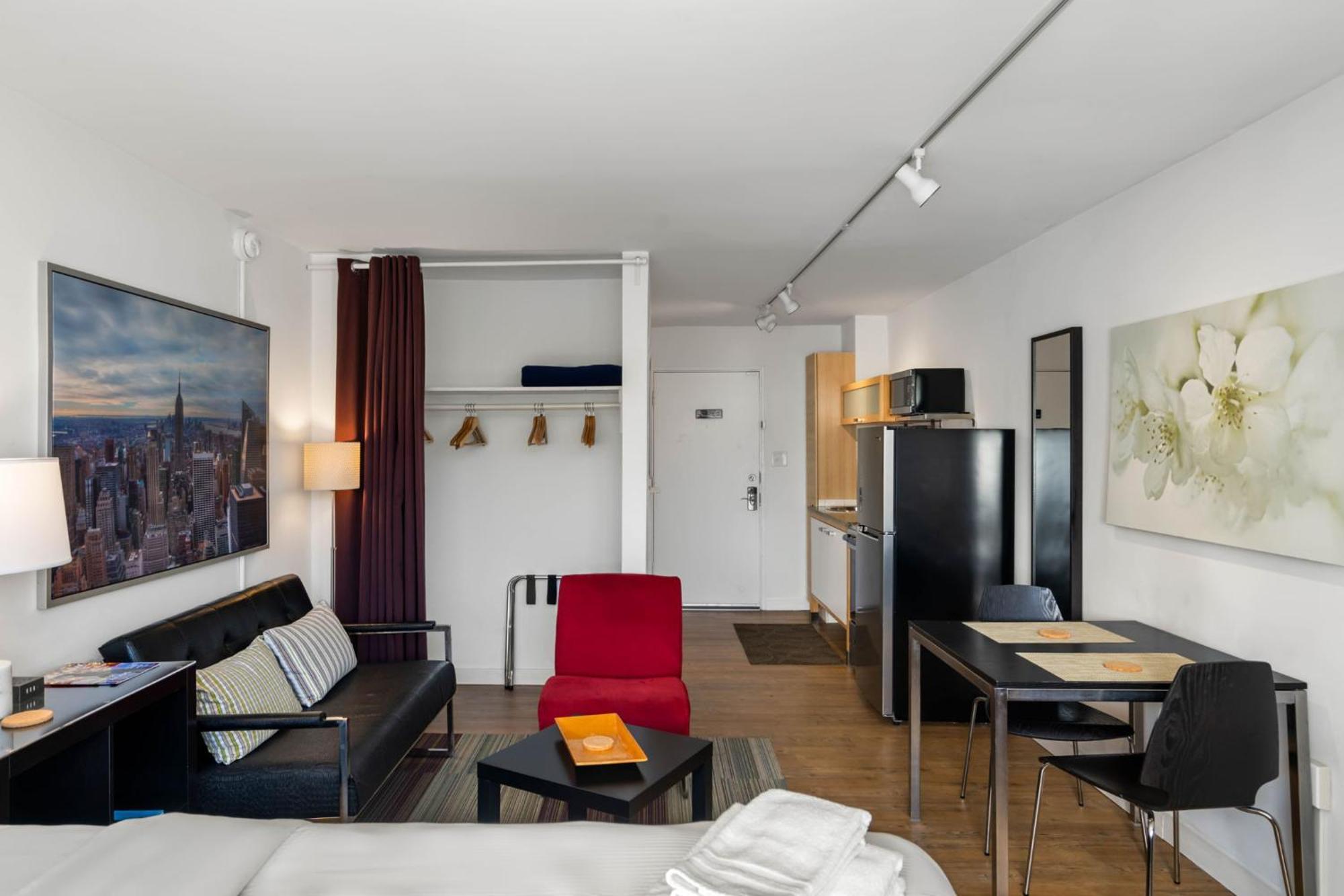 Apartment On 25th By Bca Furnished *