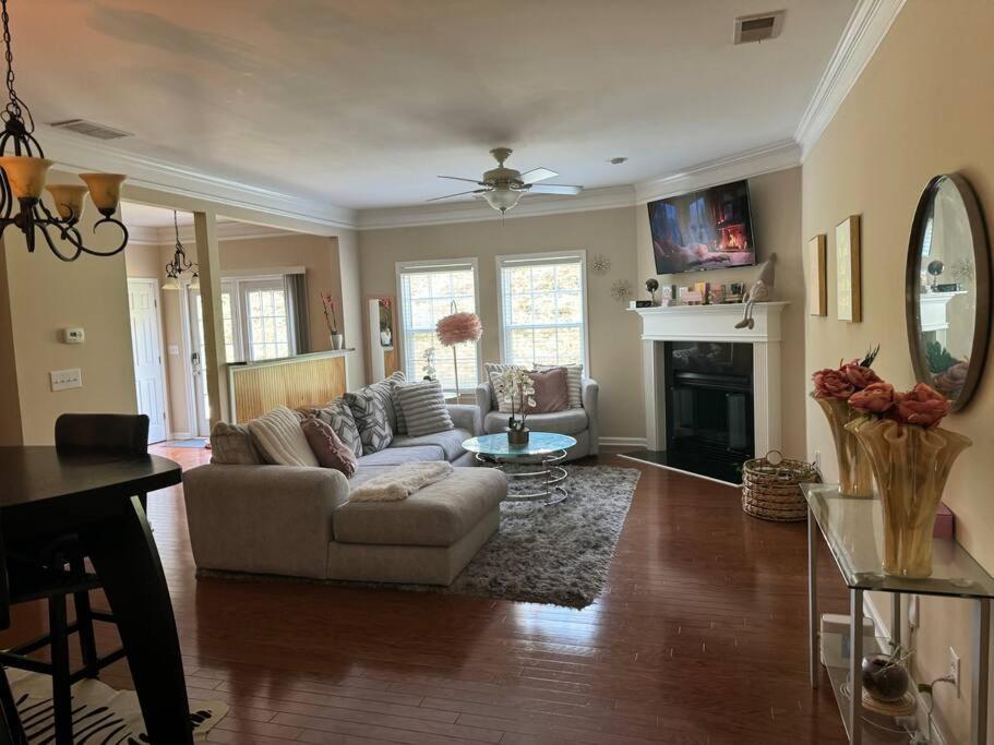 Holiday home Luxury Pink Cascades Oasis - Gated Community *