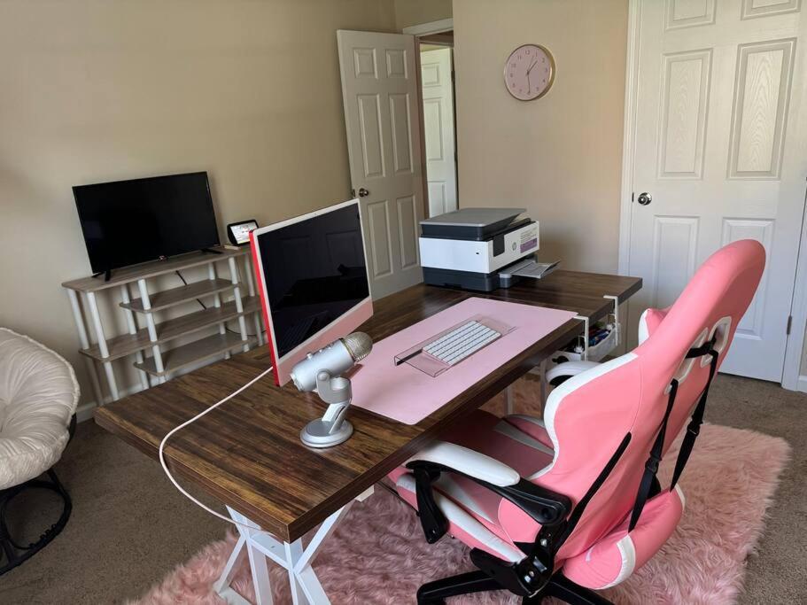 Holiday home Luxury Pink Cascades Oasis - Gated Community Atlanta