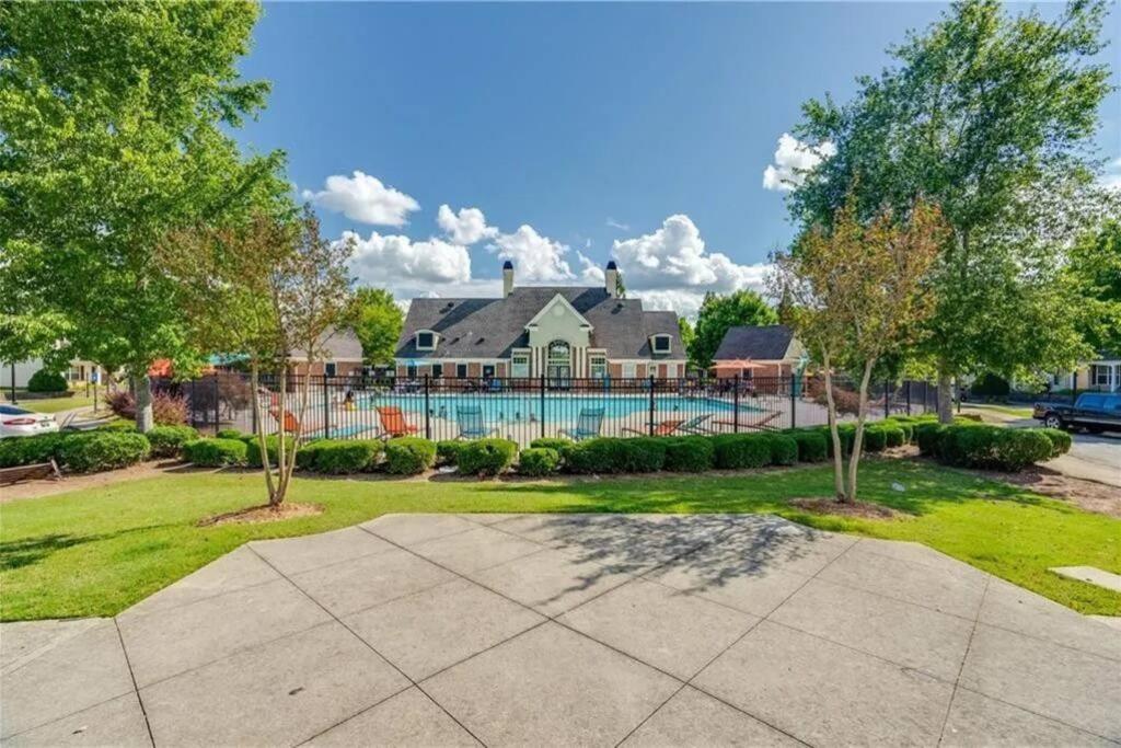 Luxury Pink Cascades Oasis - Gated Community * Atlanta