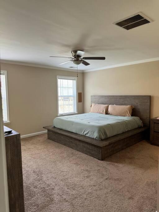Luxury Pink Cascades Oasis - Gated Community Holiday home Atlanta