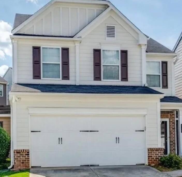 Luxury Pink Cascades Oasis - Gated Community