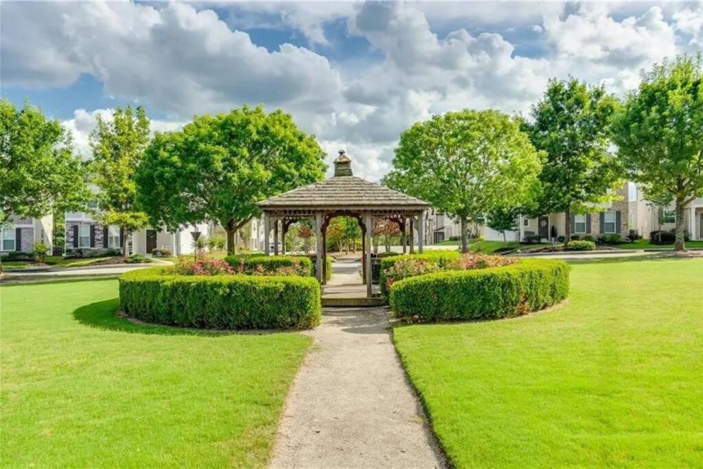 Holiday home Luxury Pink Cascades Oasis - Gated Community Atlanta