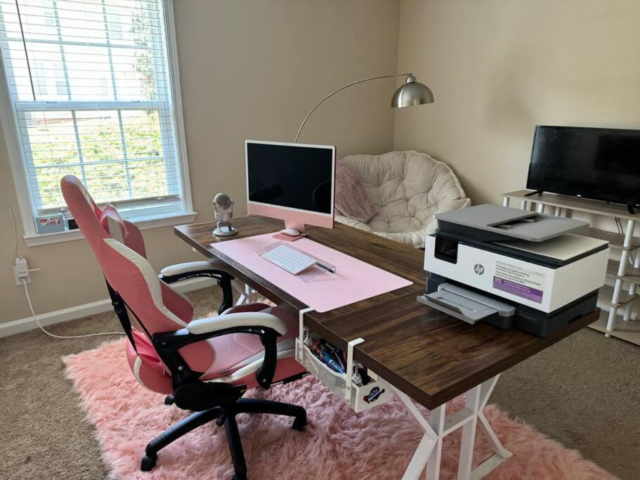 Luxury Pink Cascades Oasis - Gated Community Holiday home Atlanta