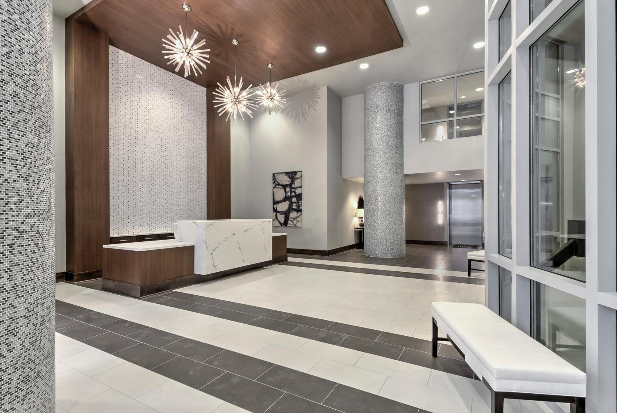 Global Luxury Midtown Apartment *