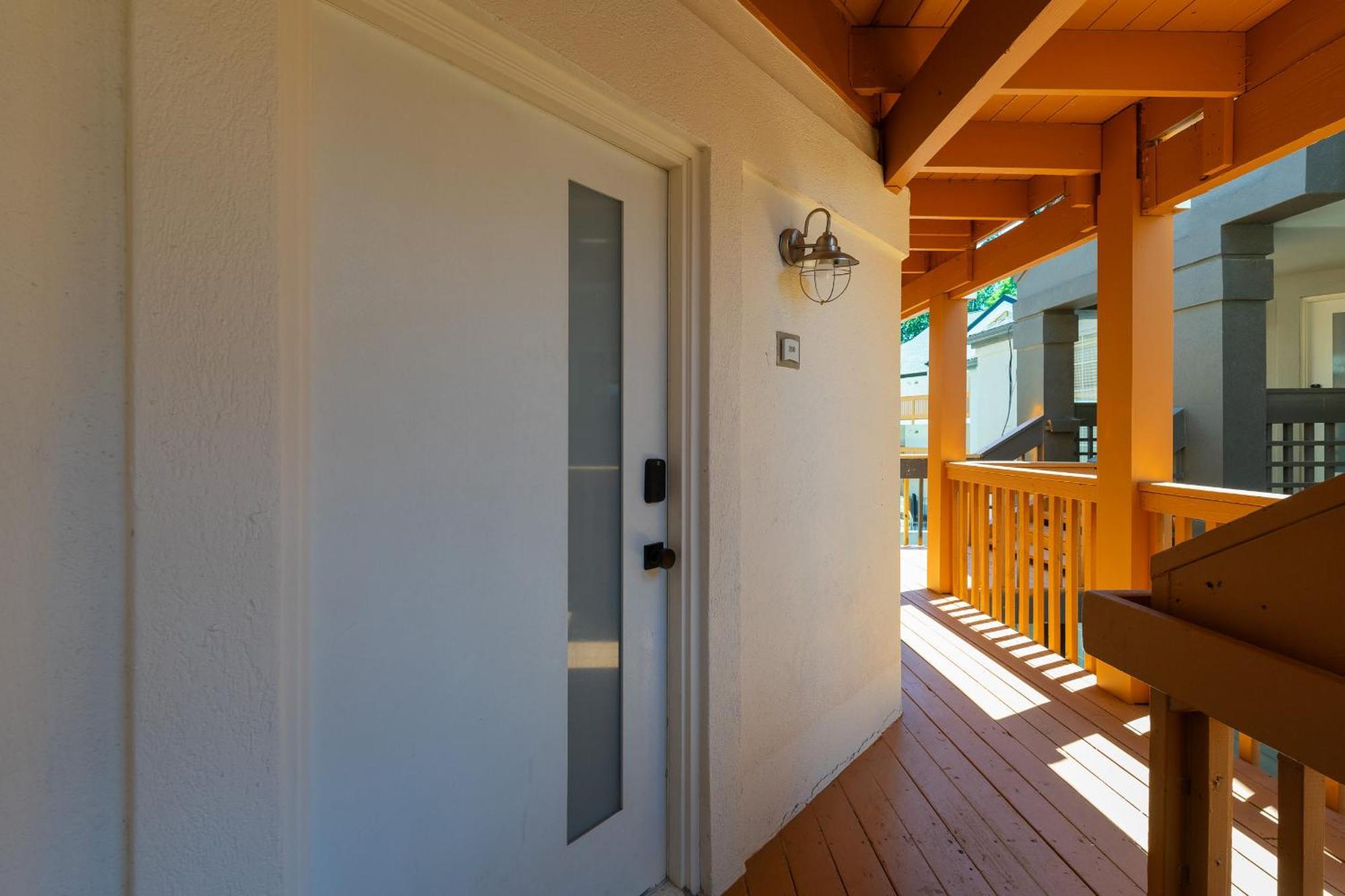 Stylish Buckhead Condo: Your Urban Getaway In Apartment Atlanta