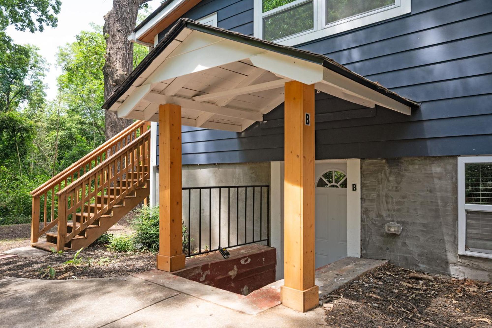 Chic 2-bed Haven With Vibrant Decor In Se * Atlanta