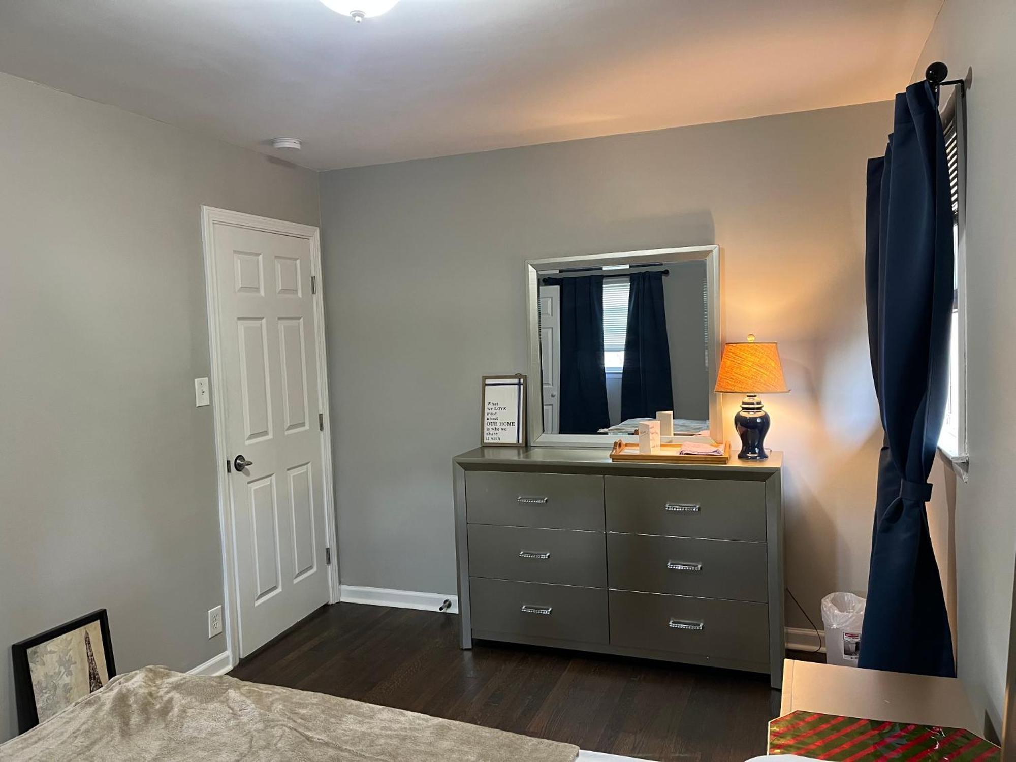 Hillandale Private With Shared Bathroom Homestay