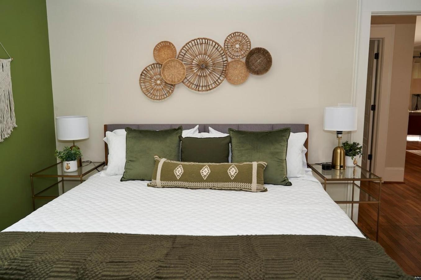 Downtown Gem 5 Min To City, Near Marta & Pullman