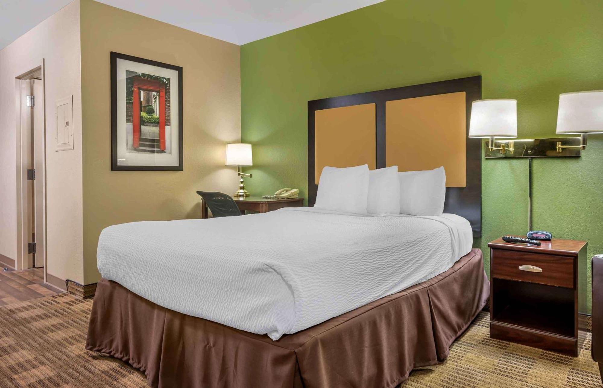 Extended America Select - Atlanta - Clairmont Hotel Chamblee