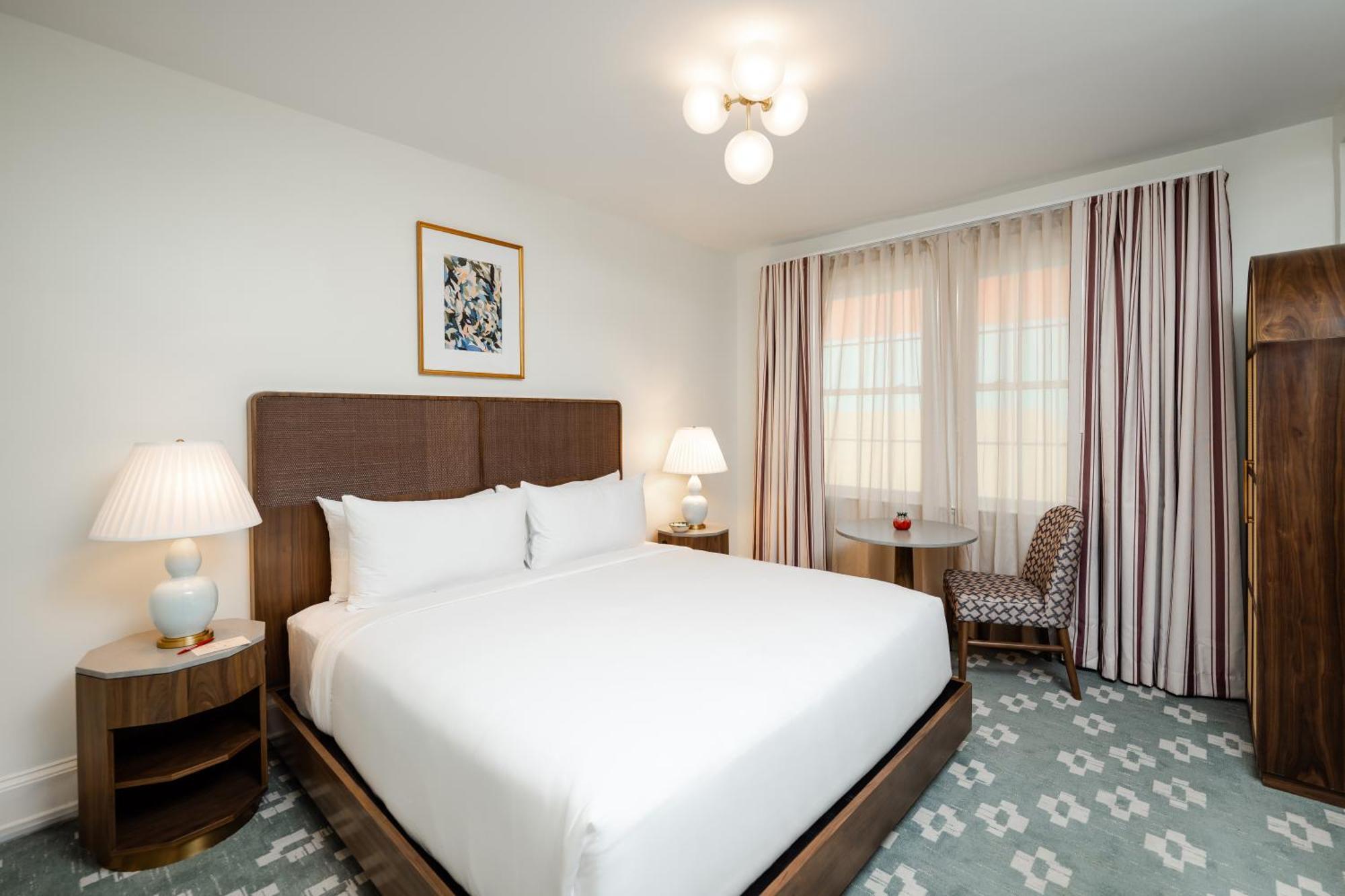 Granada Midtown 4*