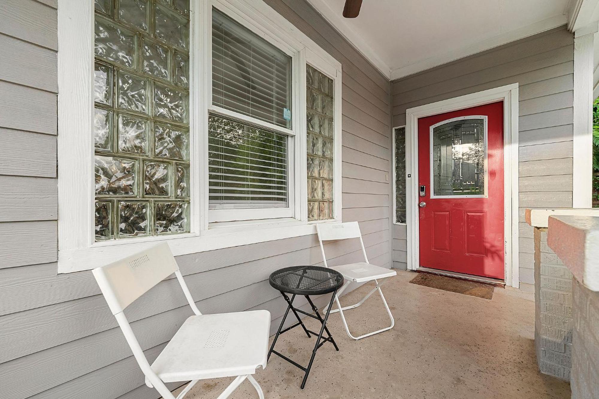 Spacious Near Zoo L Sleeps 12 Includ