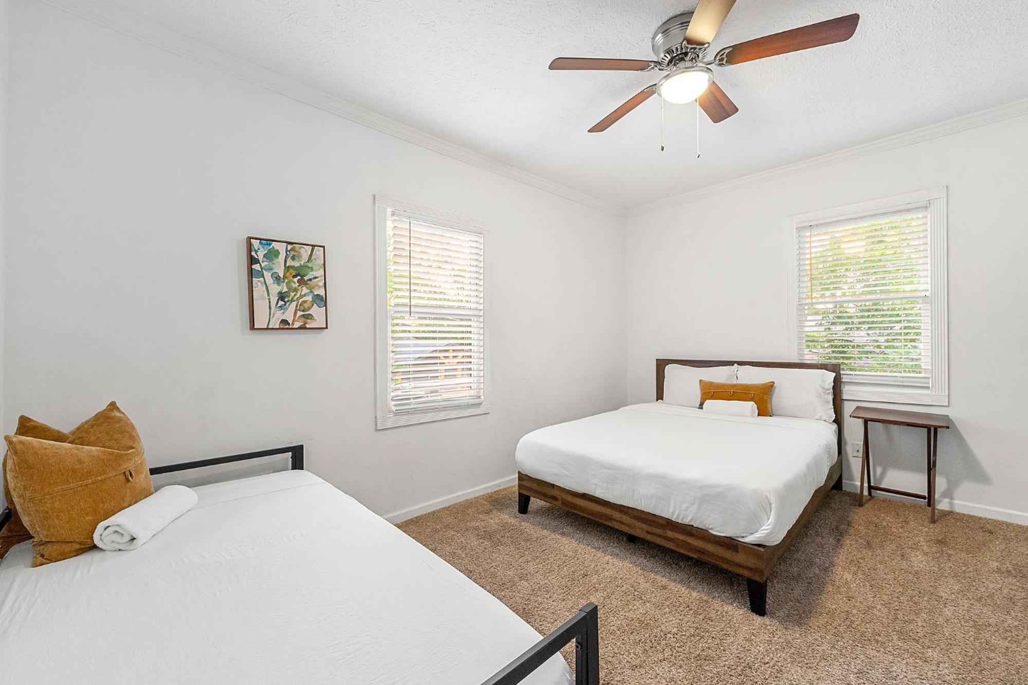 Spacious Near Zoo L Sleeps 12 Includ *