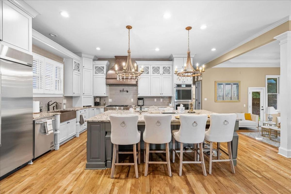 11580sqft Large By Airport Atlanta