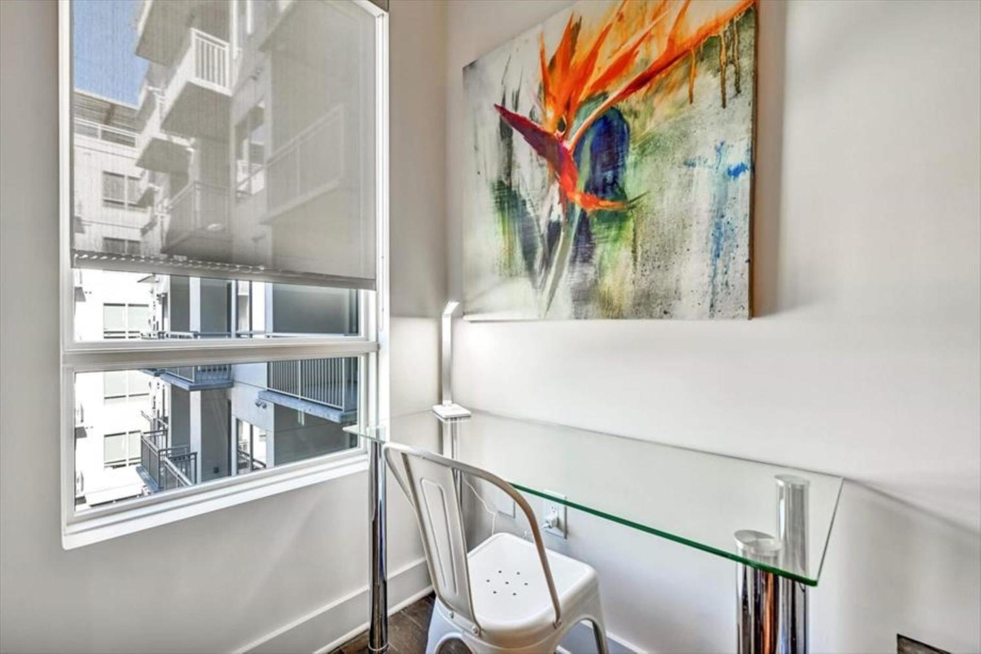 Global Luxury Midtown *