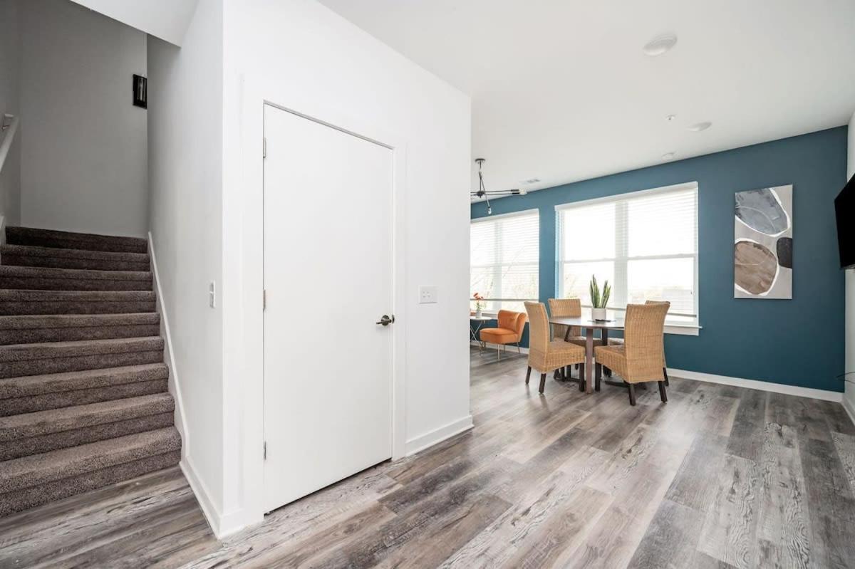 Luxury 5beds 3baths 2balcony Penthouse 542blvd Holiday home *