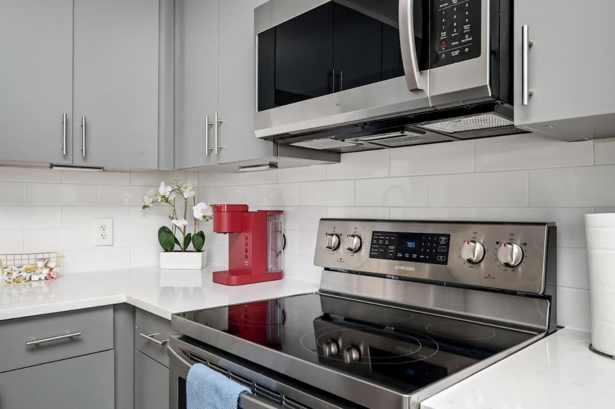 Luxury 5beds 3baths 2balcony Penthouse 542blvd *