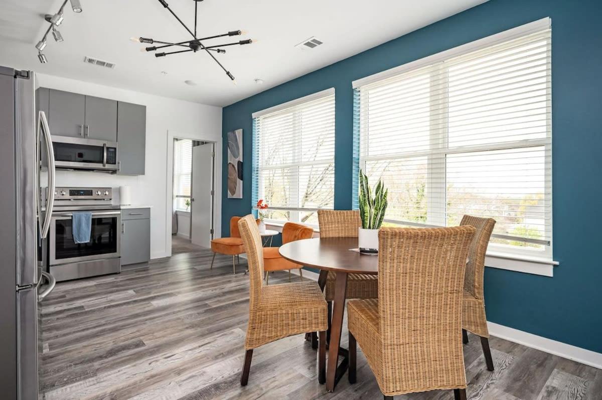 Luxury 5beds 3baths 2balcony Penthouse 542blvd Holiday home *